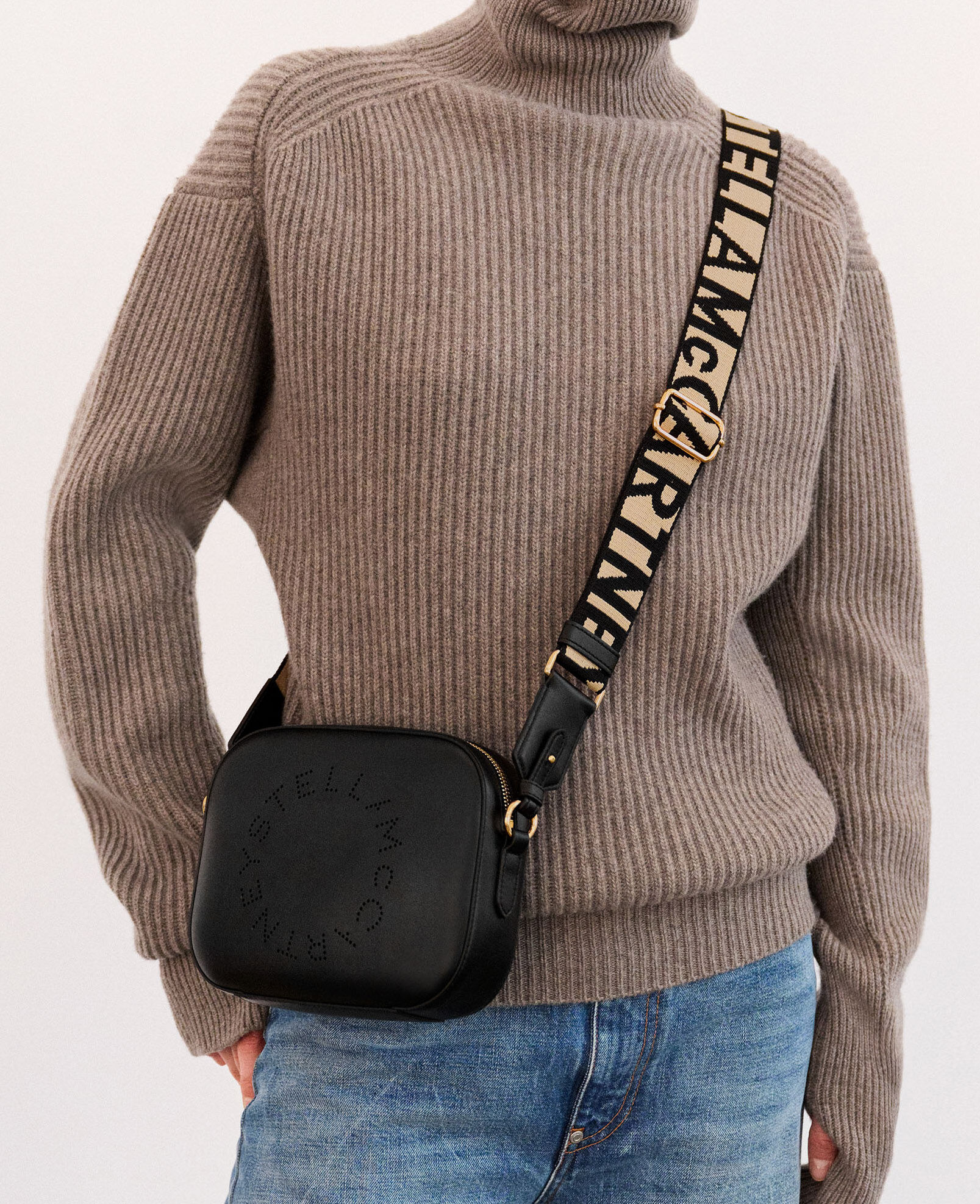 Women Black Logo Crossbody Camera Bag | Stella McCartney US