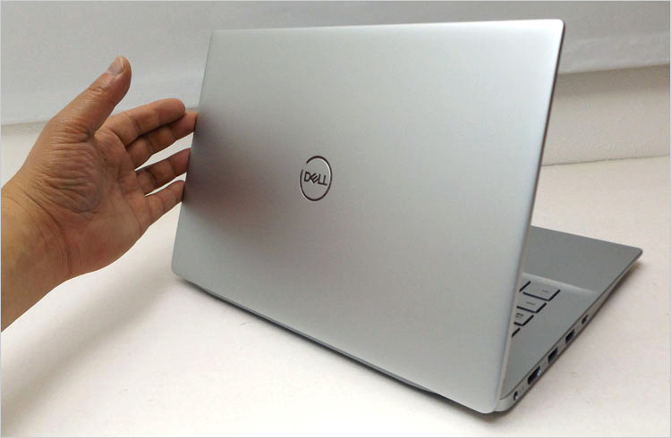 Core i7-10510U、GeForce MX230搭載、Inspiron 14 5000（5490）