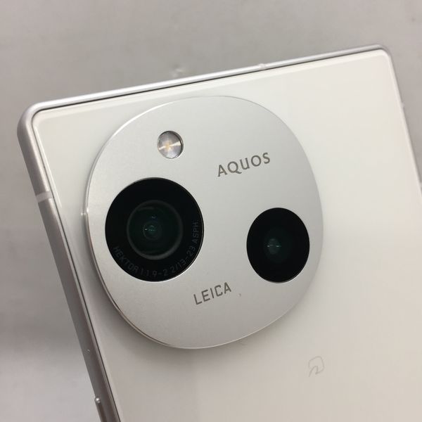 SHARP 〔中古〕AQUOS R9 12GB/256GB SH-51E ホワイト docomo SIMフリー