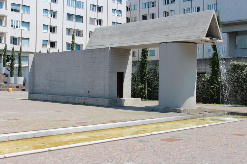 都市の建築 アルド・ロッシ著 最終値下げ Amazon.co.jp: 都市の建築