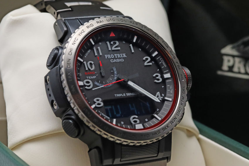 カシオ プロトレック ファイヤー・フォール PRW-50YT-1JF 「炎の滝