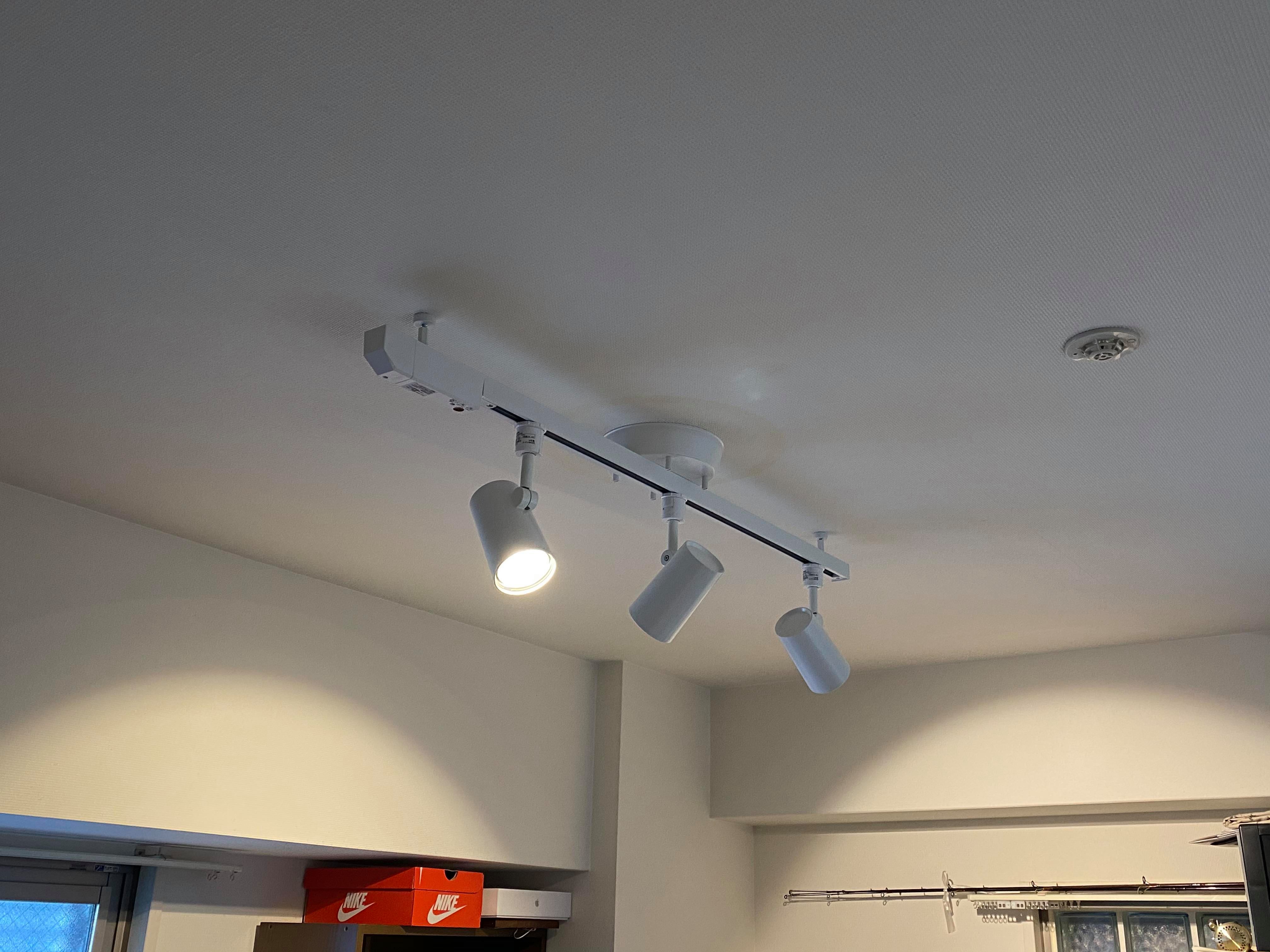 大阪府にお住いのY様 書斎 – てるくにでんき 照明器具の実例集