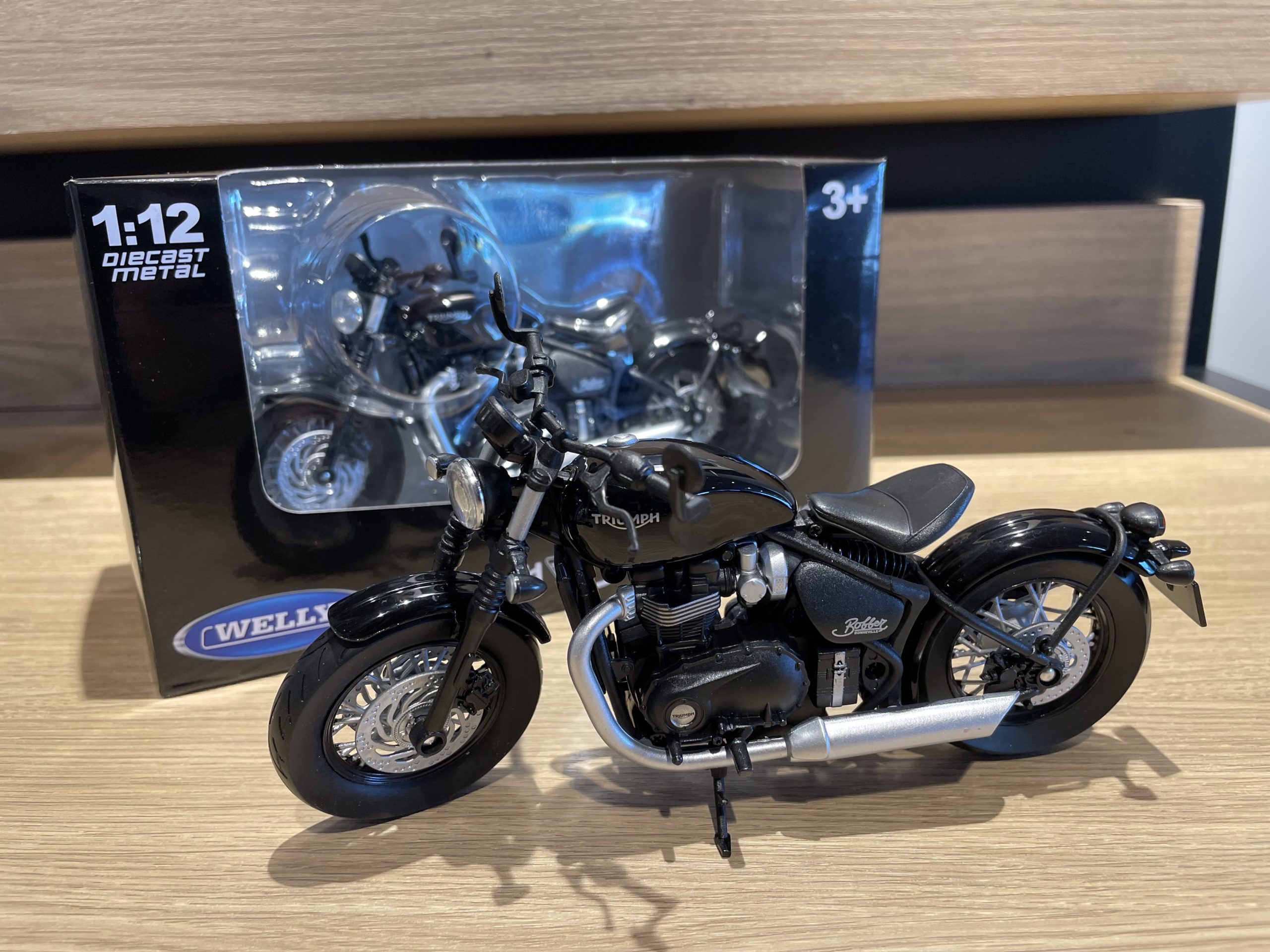 トライアンフ東京ベイ | TRIUMPH