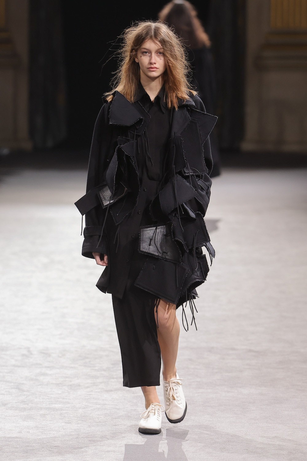 AUTUMN / WINTER 2023-24 | Yohji Yamamoto (ヨウジヤマモト) Official