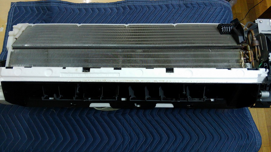 エアコン完全分解洗浄【AS-A286H富士通】割れた(欠け)ファンの交換あり