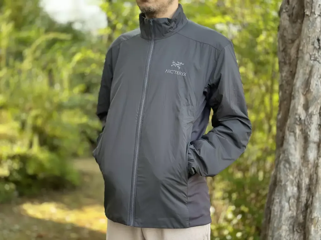 アークテリクスの代表的な化繊インサレーション『アトム ジャケット