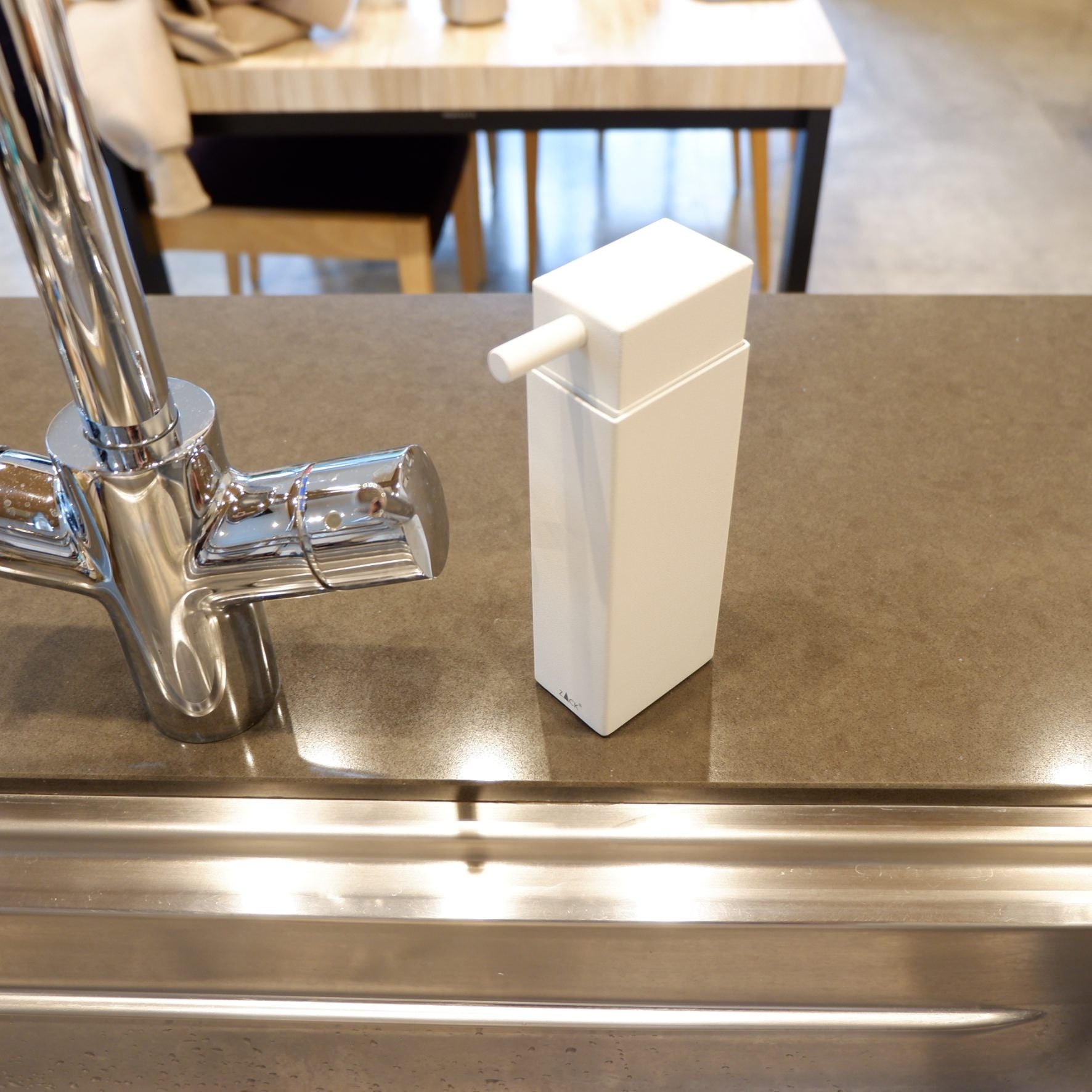 ソープディスペンサー｜40841 LINEA MW 液体用ソープ リキッドソープ