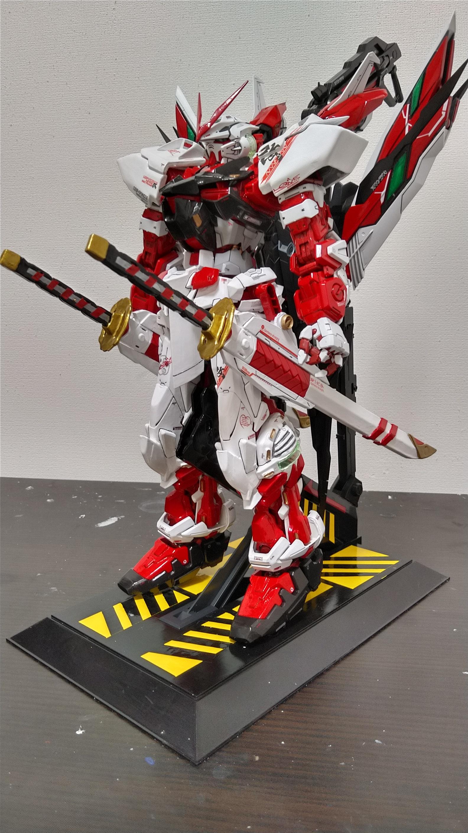 PGガンダムアストレイレッドフレーム改｜川ちゃんさんのガンプラ作品