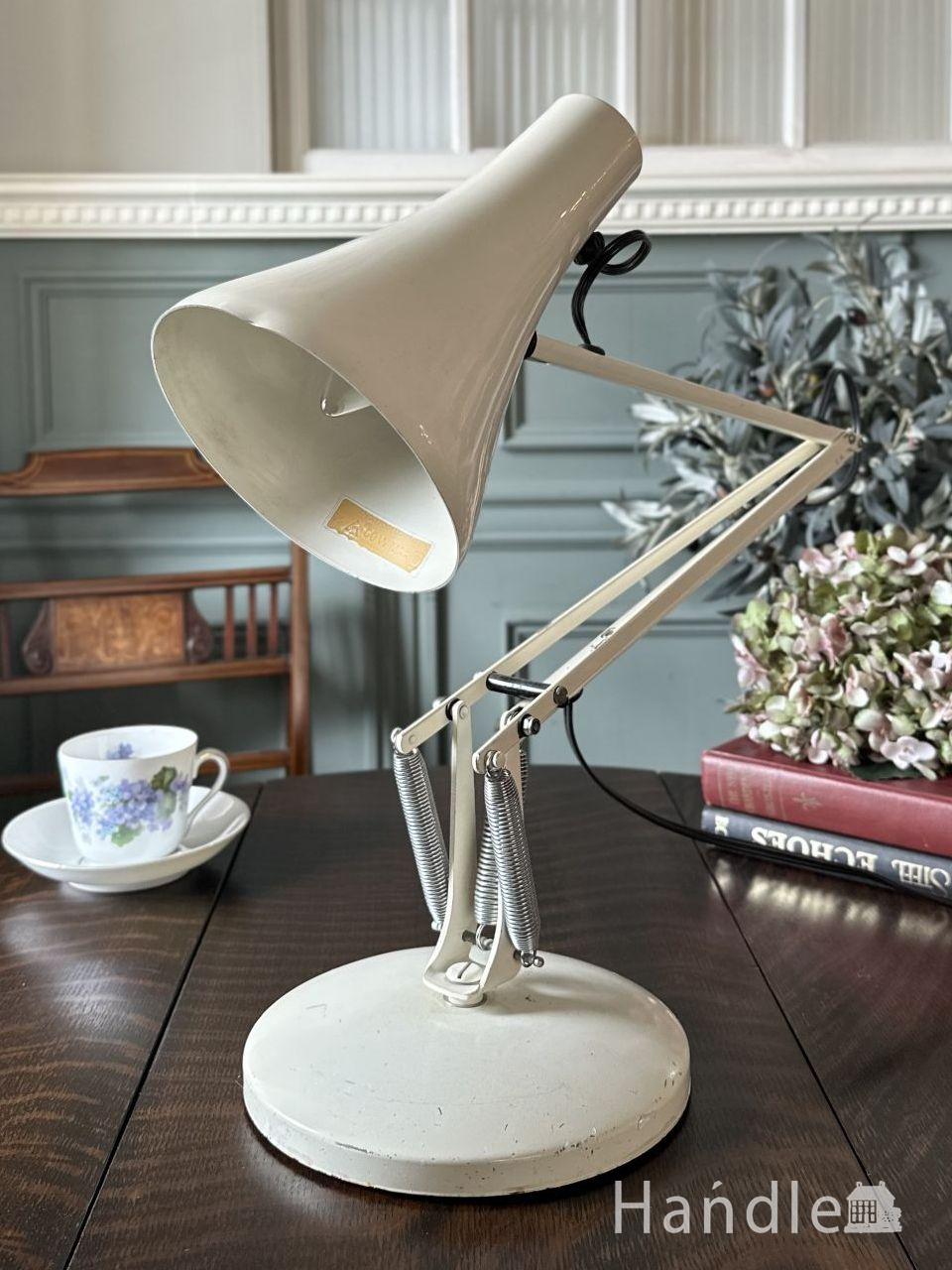 アングルポイズのデスクランプ、イギリスから届いたAPEX90前期モデル(k