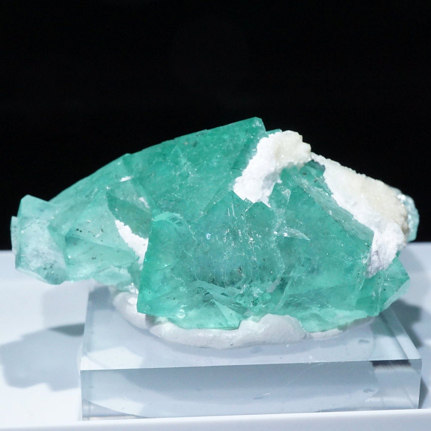 南アフリカ産 グリーンフローライト – 天然石ハッピーギフト