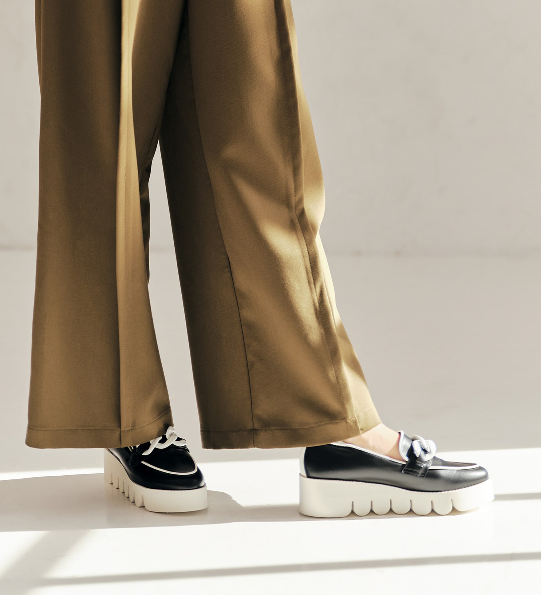 ヒルズアヴェニュー オンラインストア ルカ(21.5 ブラック): ヒルズ