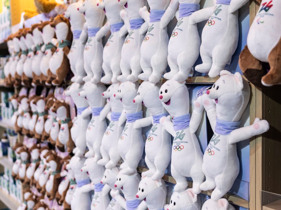 大人気で品薄に！ミラノ・コルティナ五輪のマスコット「ティナ＆ミロ