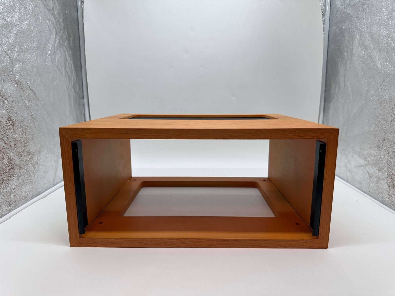 McIntosh L54 Light Oak Wood Case – For MC2255, MC2105, MC2205