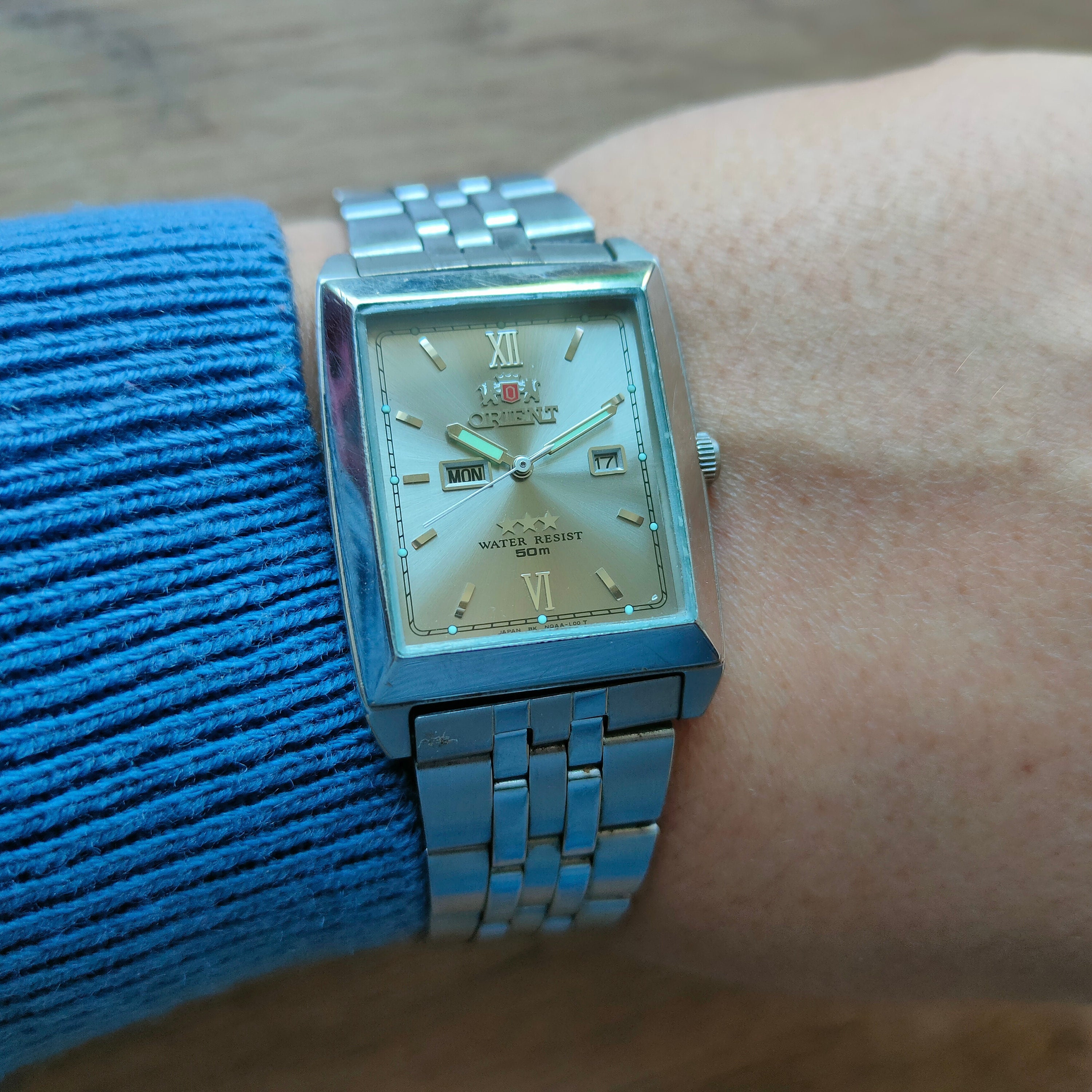 スクエア型オリエント時計、自動巻き機械式時計、日本製時計、希少な