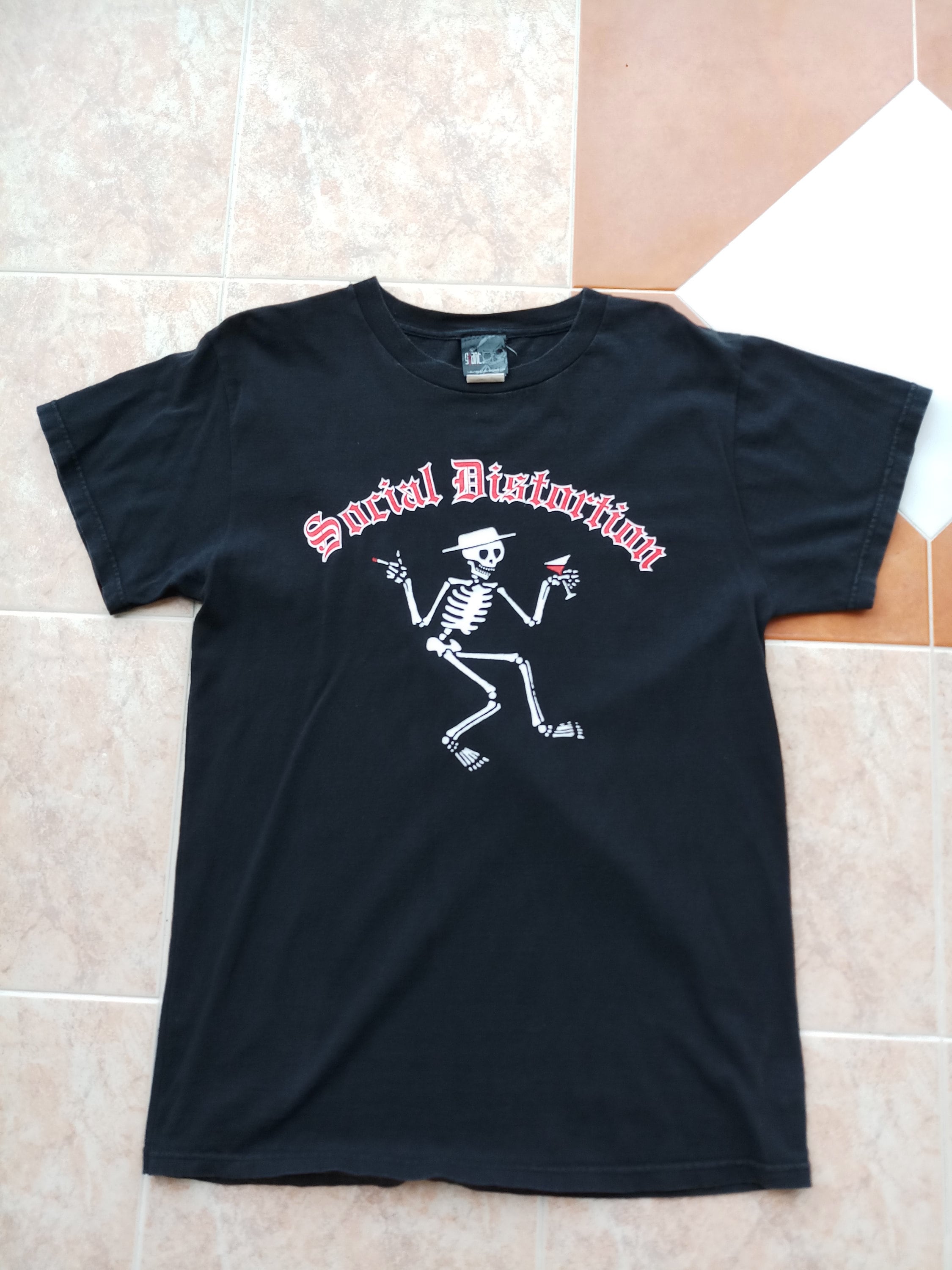 SOCIAL DISTORTION Original Vintage T-shirt Black Giant Label Mike