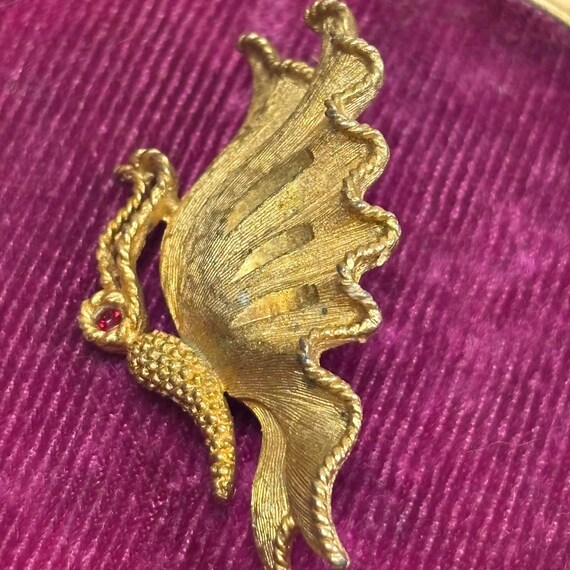 ヴィンテージの蝶のブローチ - Etsy 日本