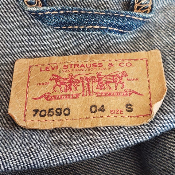 Vintage Levis 70590 04 Blue Denim Jacket Men Size Small Regular