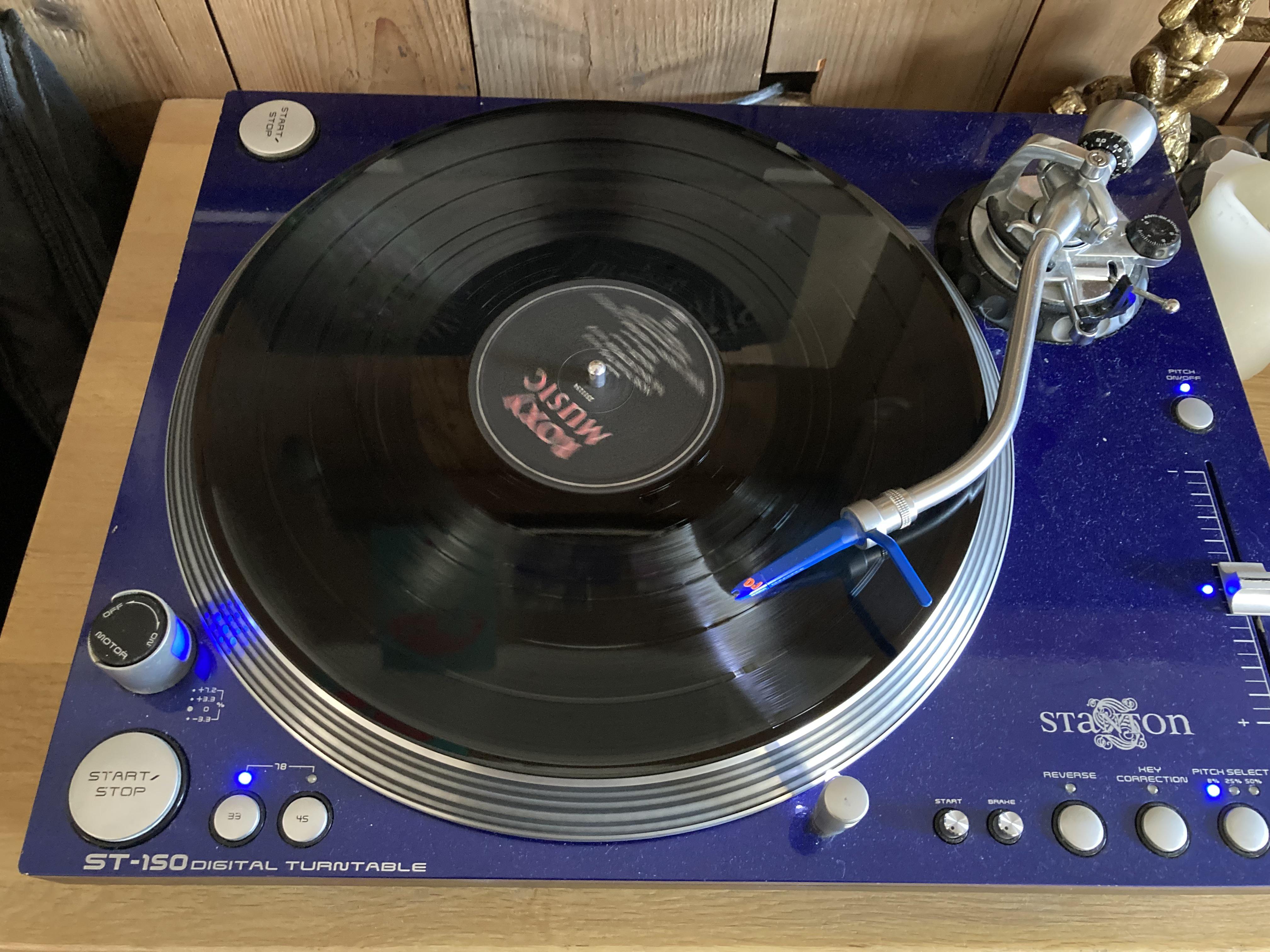 父のレコードプレーヤー：Stanton ST-150 : r/vintageaudio