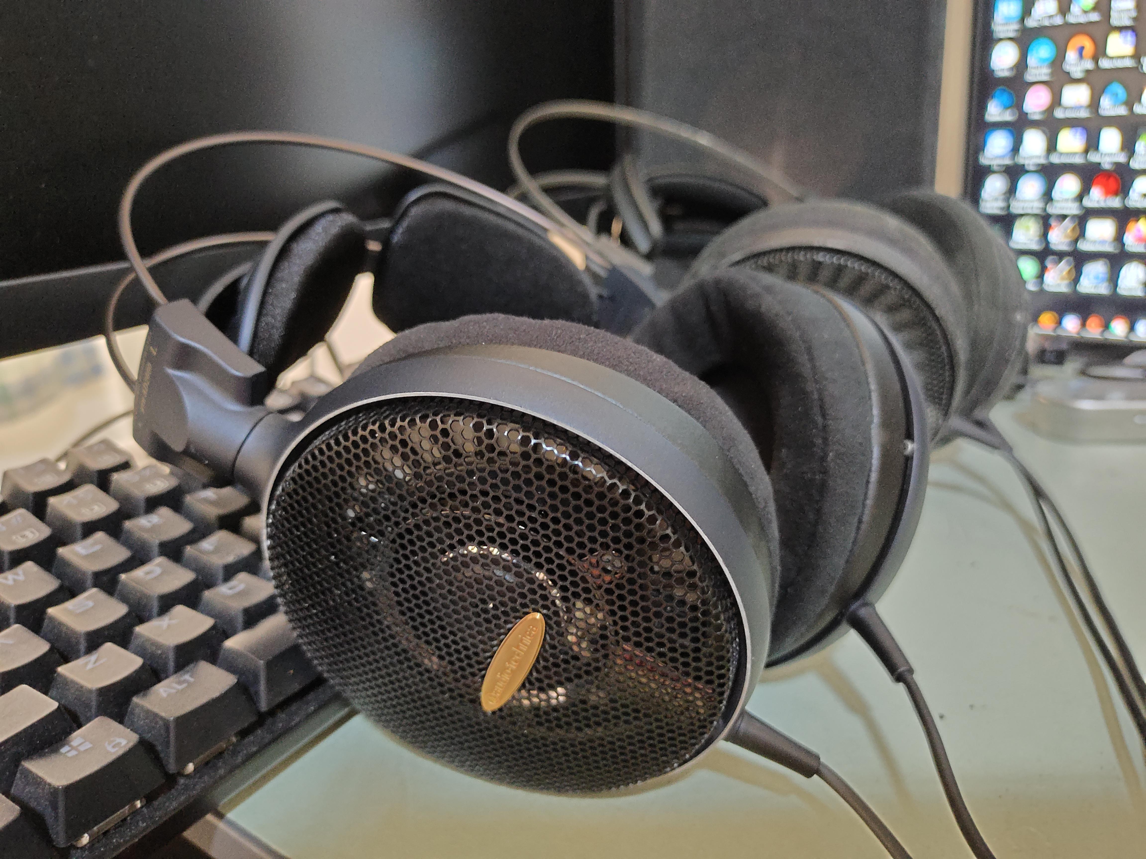 Old vs new: AD2000 vs AD2000x impressions : r/headphones