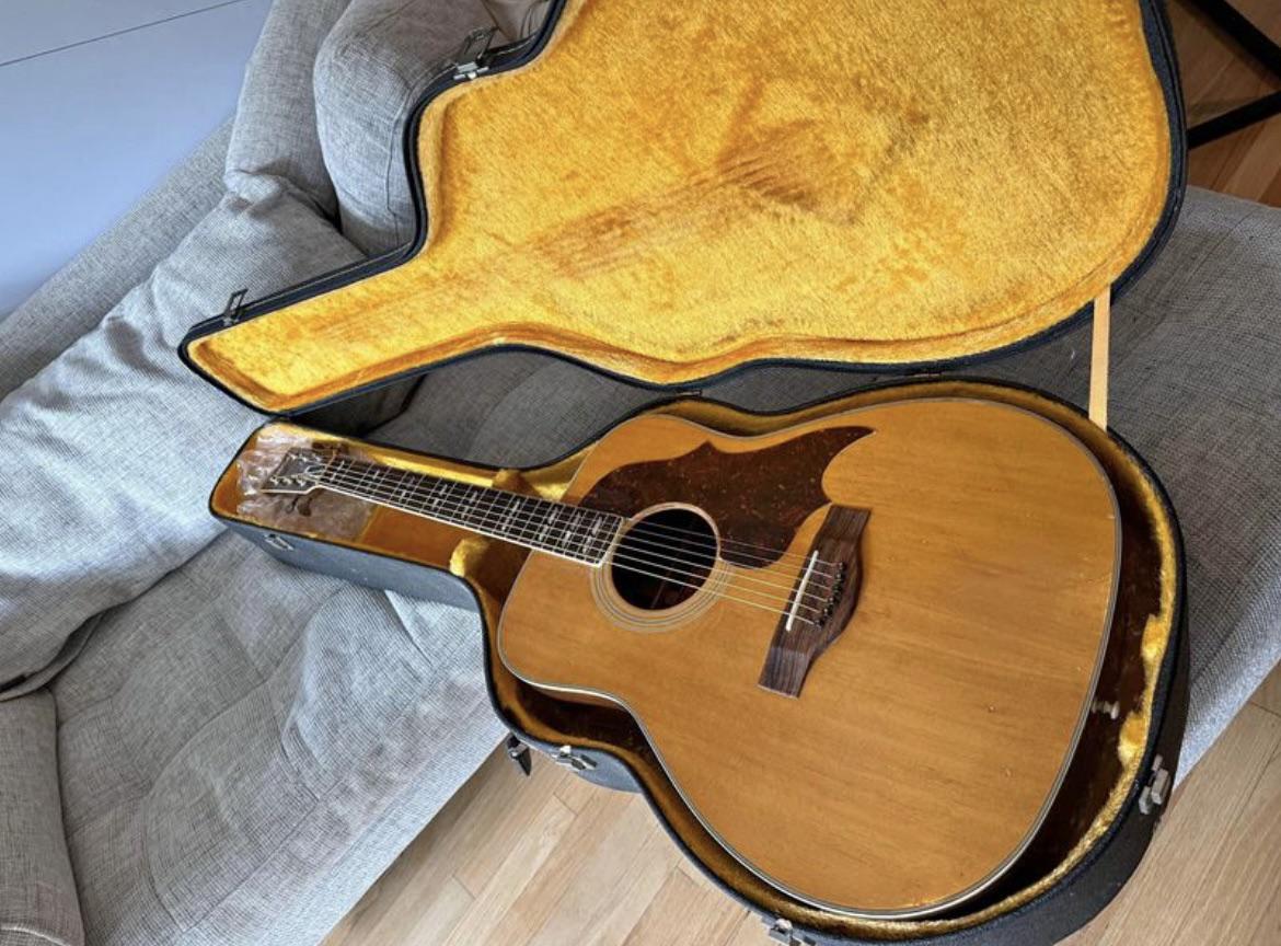 YAMAHA FG-152 赤ラベル ヤマハギター 激鳴り YAMAHA FG-152 赤ラベル