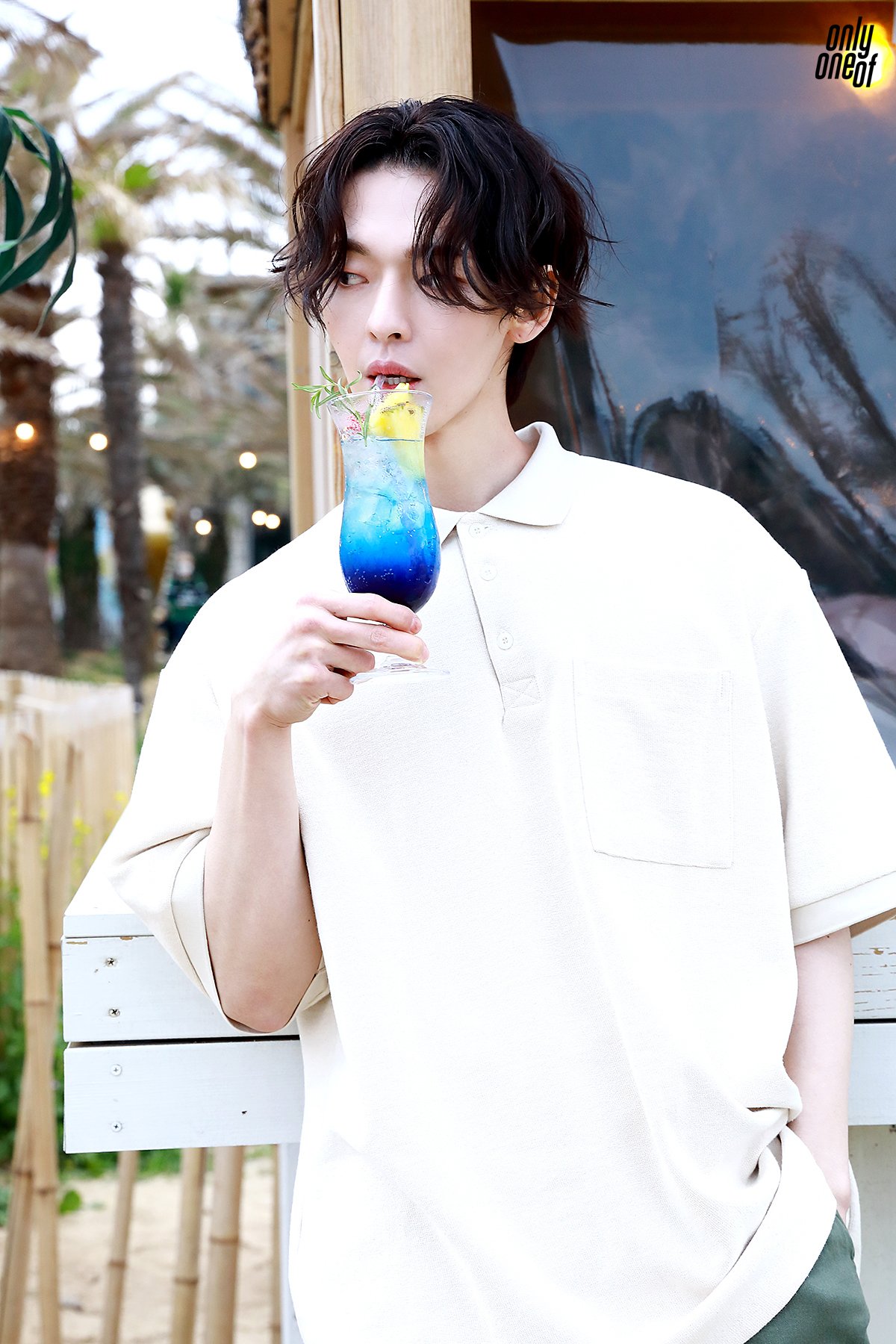 OnlyOneOf - produced by [myself] + unknown art pics 2.0 (NAVER