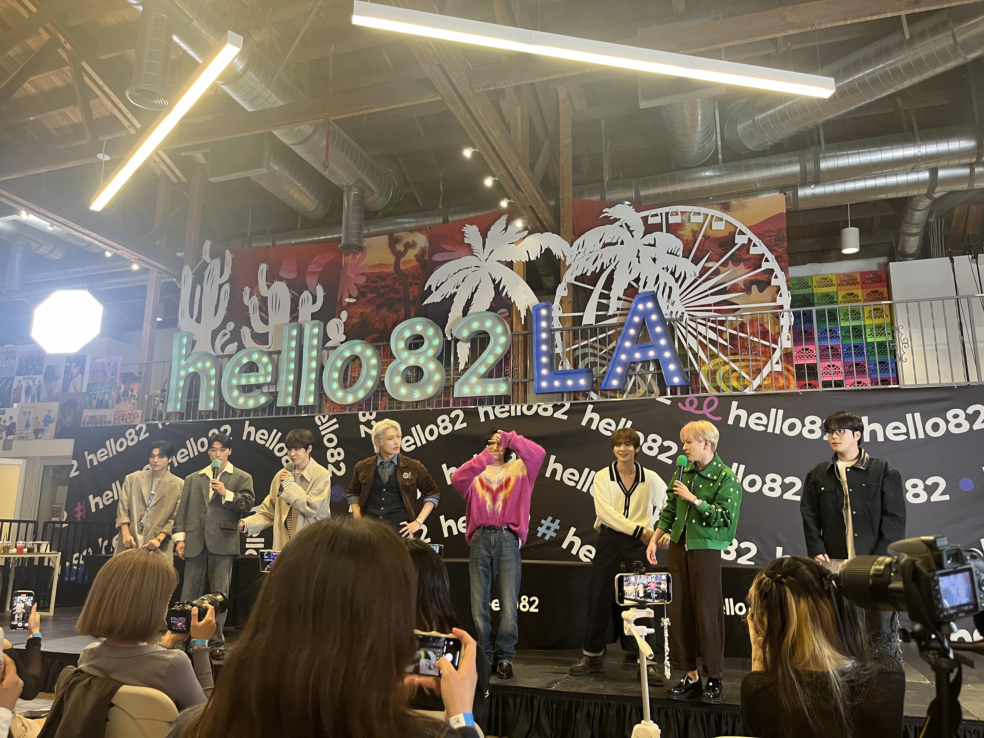 240421 - My hello82 LA fansign experience : r/ATEEZ