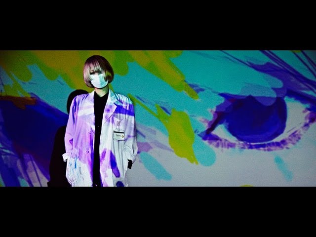 音楽系イラストレーター・フクザワがライブペイントを披露 - YouTube