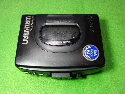 SONY カセットウォークマン WM-EX32（紹介編） - YouTube