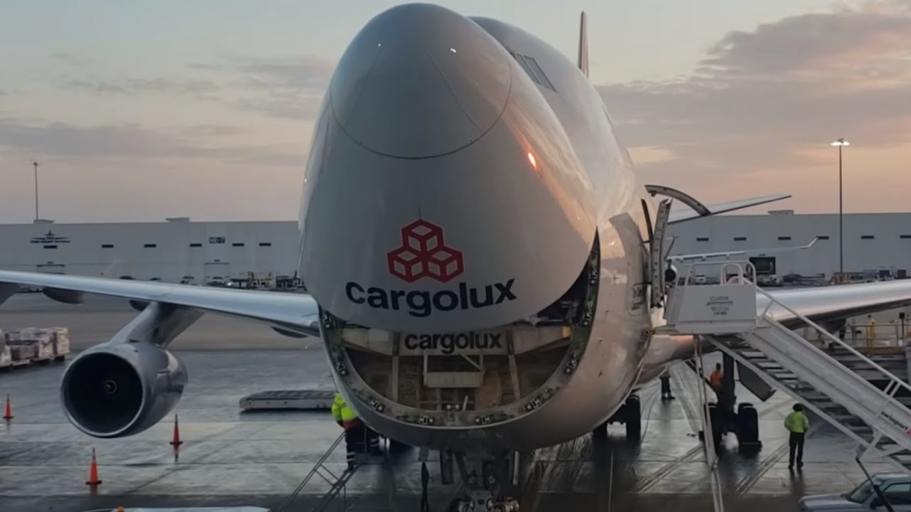 Nose Cargo Door Opening - Cargolux Boeing 747-400 Freighter [LX