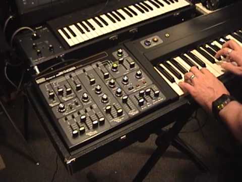 The Roland SH-3A Part 1 (high quality) - YouTube