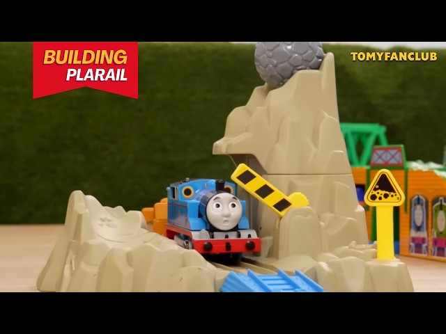Thomas the Tank Engine Plarail☆Runaway Boulders - YouTube