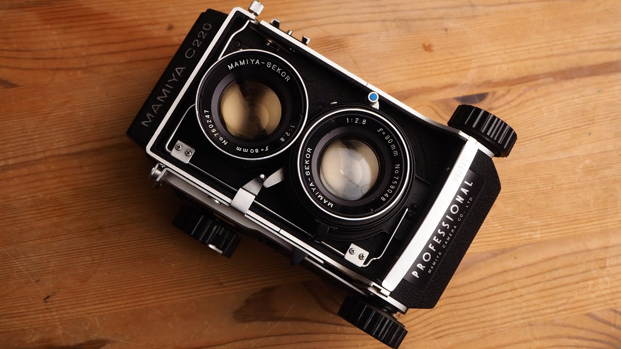 Mamiya C220 in 3 minutes - YouTube