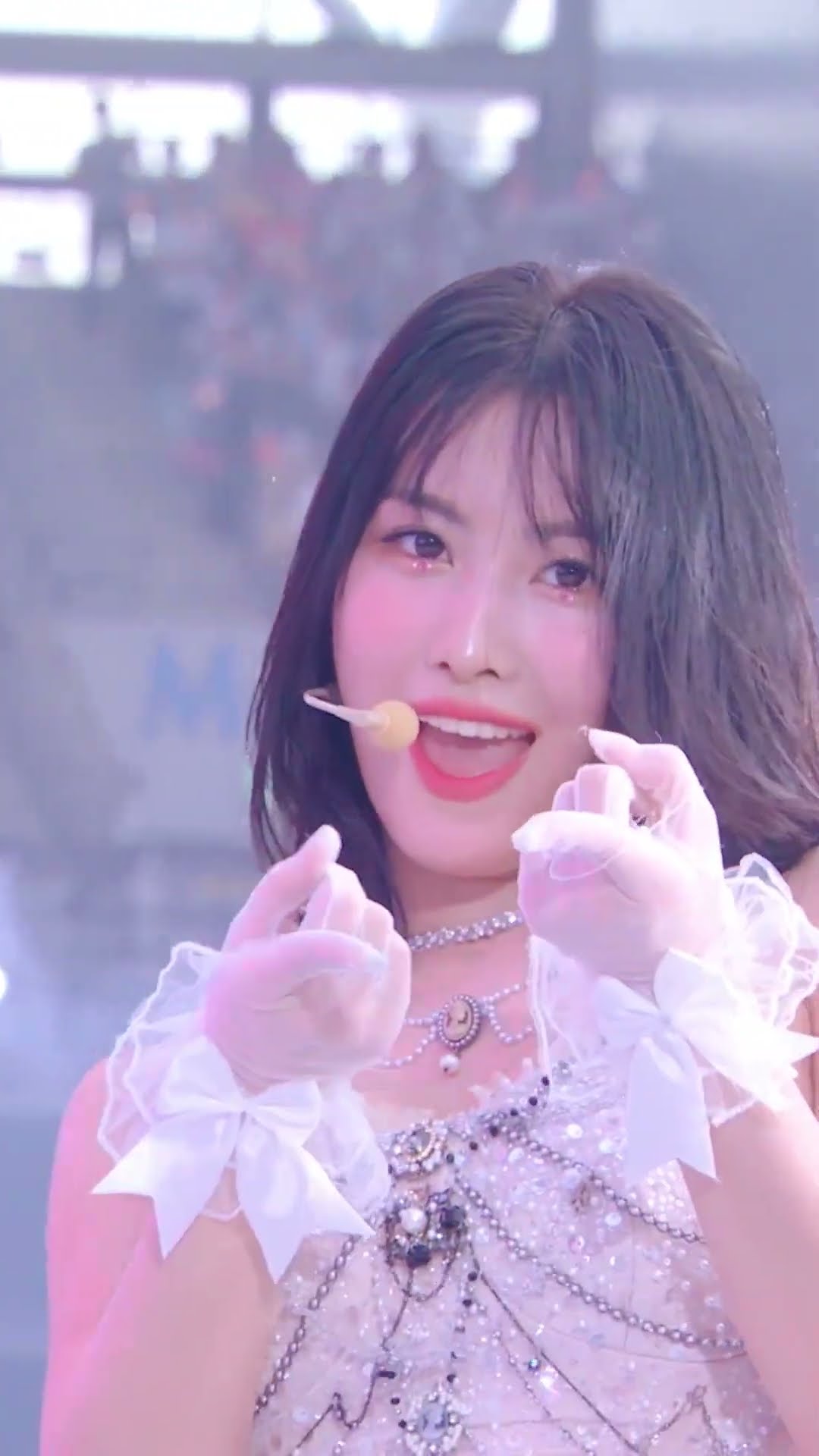 TWICE LIVE DVD & Blu-ray『TWICE 5TH WORLD TOUR 'READY TO BE' in