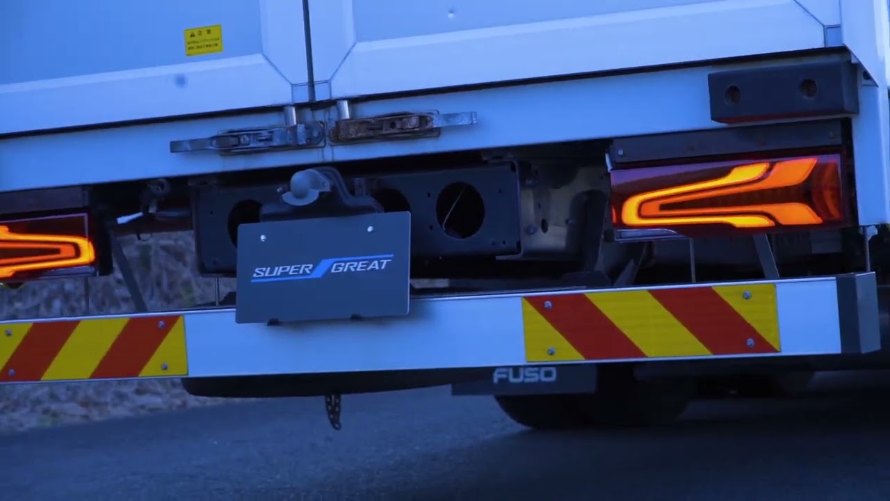 FUSO | Super Great LED Rear Lamp Highlight - YouTube