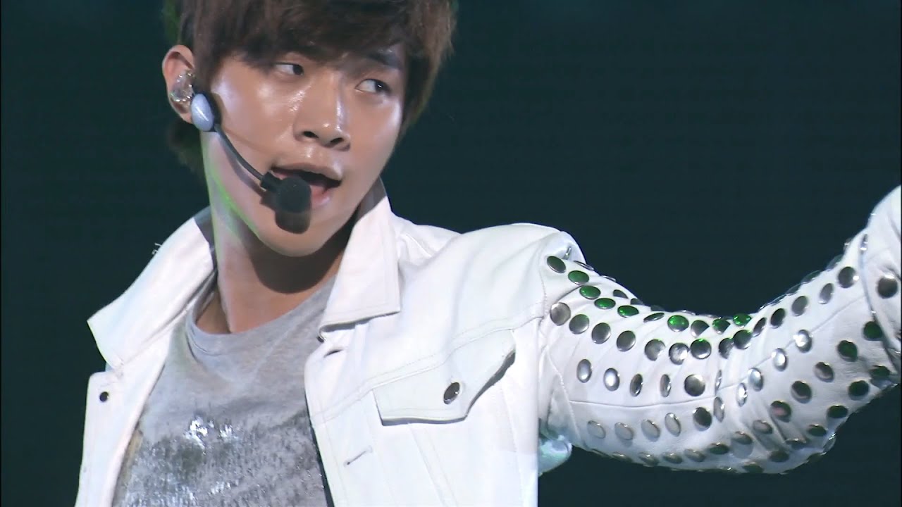 2PM HOT 「 Live 2012 'Six Beautiful Days' 」 - YouTube