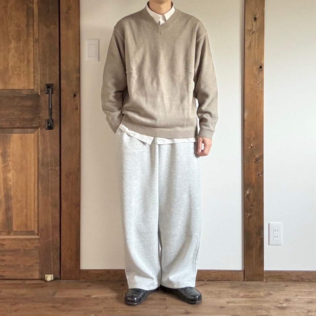 UNIQLO:C 2024AW]リラックスVネックセーターの購入後レビュー