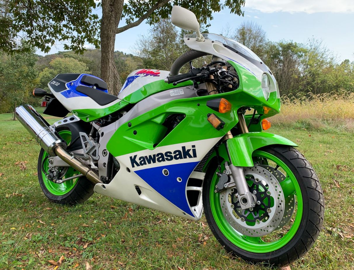 1992 Kawasaki ZX-7R With 1 Mile – Iconic Motorbike Auctions