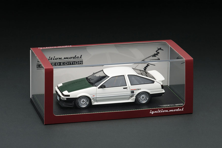 IG1771 1/18 Toyota Sprinter Trueno (AE86) 3Door TK-Street Ver.2