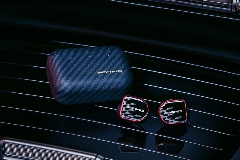メルセデス AMG が高性能ワイヤレスイヤホンとヘッドフォンを発表