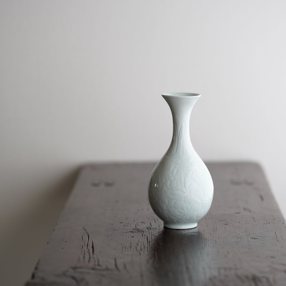 青白磁花瓶 PW070 | Looking For 物色