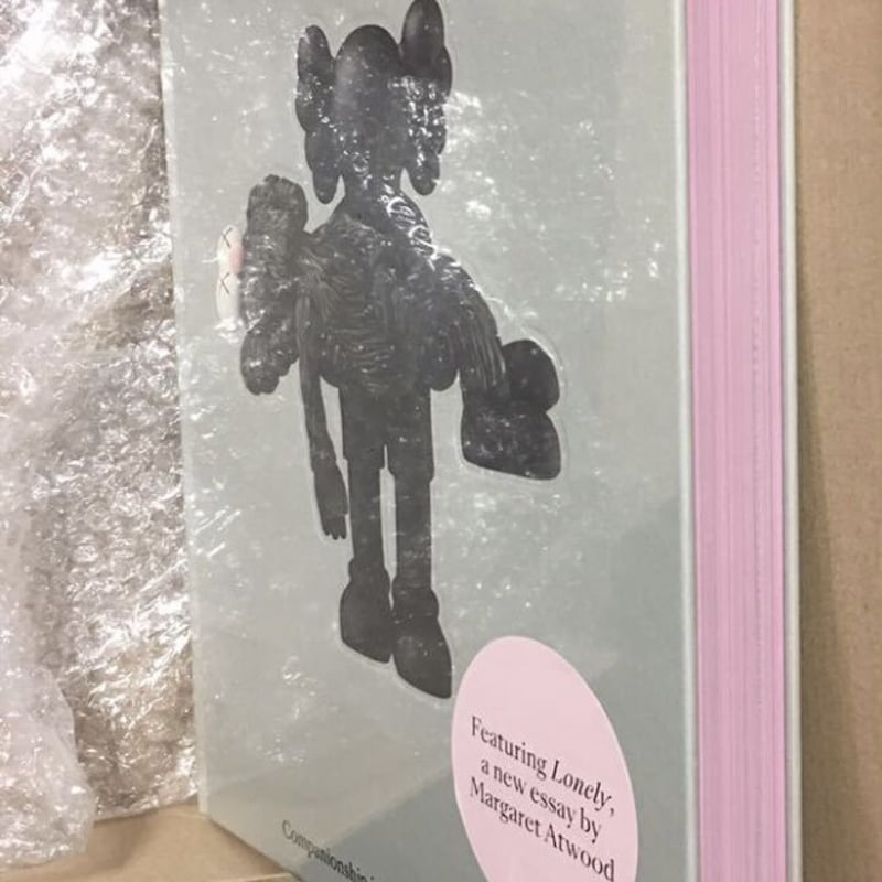 新品 KAWS NGV公式 アートビジュアルブック 日本未発売 カウズ 作品集