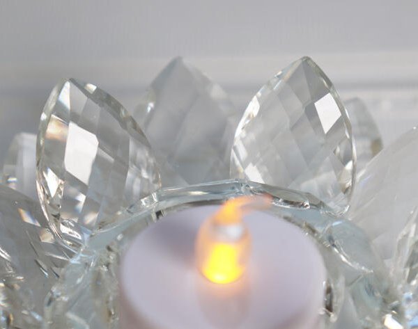 美しい虹色の光がお部屋に・・・ ロータス クリスタル ガラス