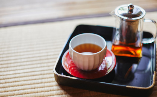 栽培期間中農薬不使用 お釈迦様生誕の祝茶＜花祭りの甘茶・ミニ缶（3g