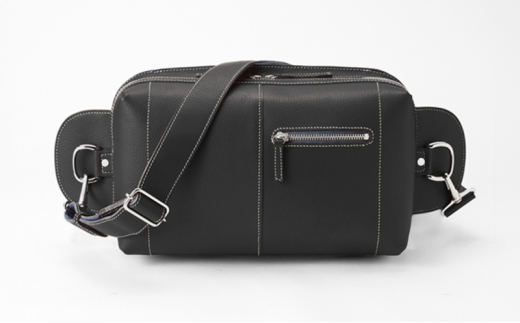 No.5258-6186]0528 B5サイズのタブレットが入る本革ボディバッグ 全5色