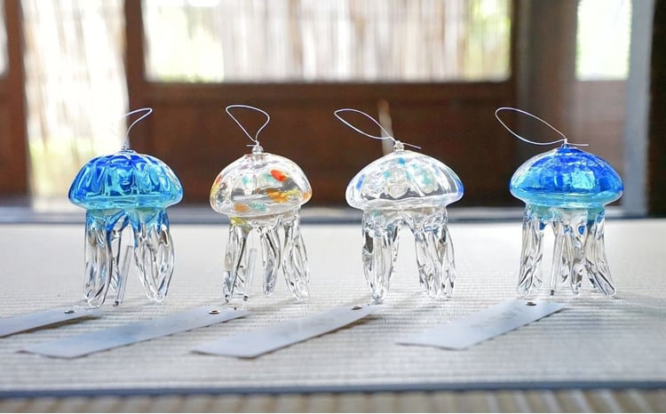 手づくり＞くらげ風鈴＜カラフル＞ ガラス細工 吊り下げ 飾り 新潟県