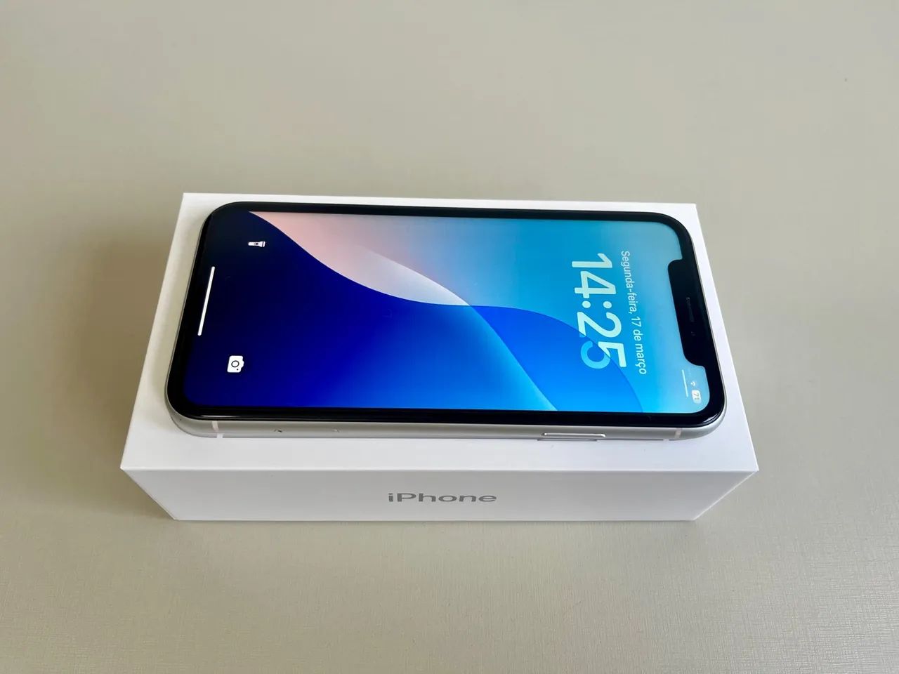 Apple iPhone XR 256GB branco - Celulares e Smartphones - Plano