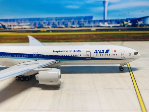 Phoenix 1:400 Boeing 777-300ER ANA 全日空PH04327 JA798A 图片和二手