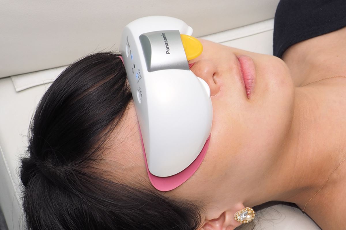 目元ケア×アロマ”で贅沢な癒しのひと時！ 新「目もとエステ」を試して