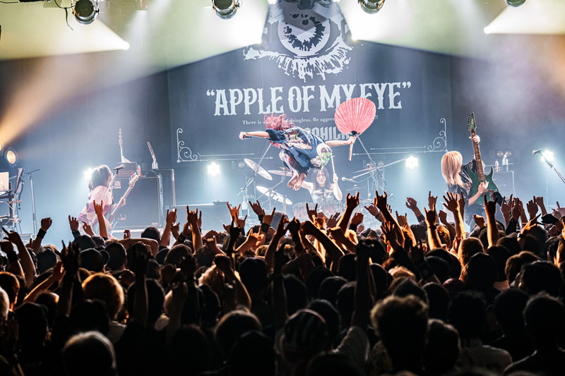 オフィシャルレポ】NEMOPHILA、成長と進化を追求する〈Apple of my eye