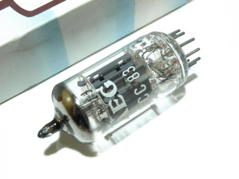 カメラのいわもと：真空管 12AX7、ECC83、同等管、類似管商品在庫一覧